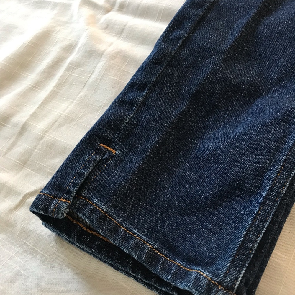 Victoria Beckham Slim Fit Mid Rise Jeans - Picture 6 of 9